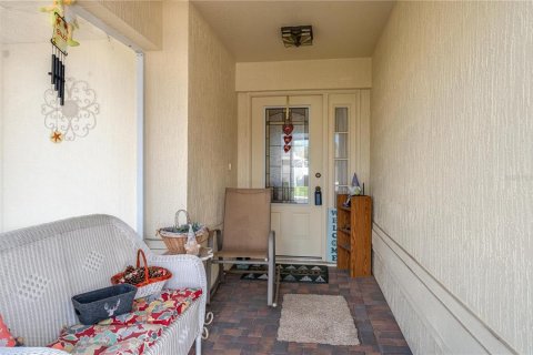 Casa en venta en Haines City, Florida, 2 dormitorios, 156.17 m2 № 2377933 - foto 2