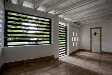 Casa en alquiler en North Miami, Florida, 4 dormitorios, 200.2 m2 № 1947148 - foto 12