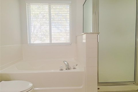 House in Land O' Lakes, Florida 3 bedrooms, 159.7 sq.m. № 1754759 - photo 27