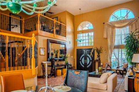 Casa en venta en Miramar, Florida, 5 dormitorios, 332.87 m2 № 2051625 - foto 9