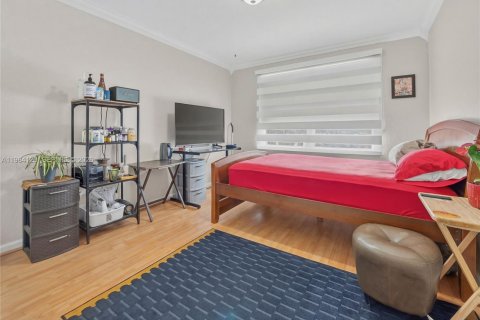 Casa en venta en Miramar, Florida, 5 dormitorios, 332.87 m2 № 2051625 - foto 28