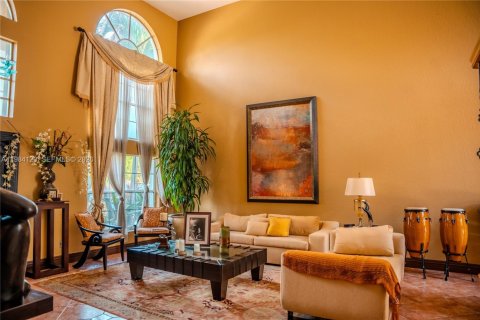 Casa en venta en Miramar, Florida, 5 dormitorios, 332.87 m2 № 2051625 - foto 13