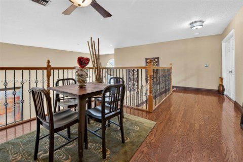 Casa en venta en Miramar, Florida, 5 dormitorios, 332.87 m2 № 2051625 - foto 29