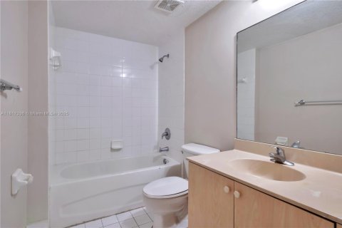 Купить кондоминиум в Уэст-Палм-Бич, Флорида 6 комнат, 92.81м2, № 1772618 - фото 6