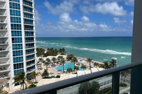 Condominio en venta en Hollywood, Florida, 2 dormitorios, 102.19 m2 № 2154364 - foto 23
