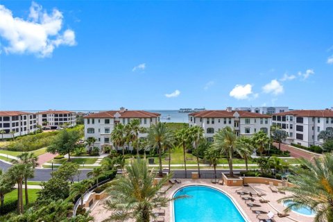 Copropriété à vendre à Tampa, Floride: 3 chambres, 185.8 m2 № 2142493 - photo 15