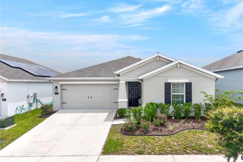 House in Haines City, Florida 3 bedrooms, 144.93 sq.m. № 2287411