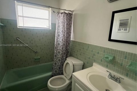 Apartment in North Miami Beach, Florida 1 bedroom, 60.94 sq.m. № 2000978 - photo 5