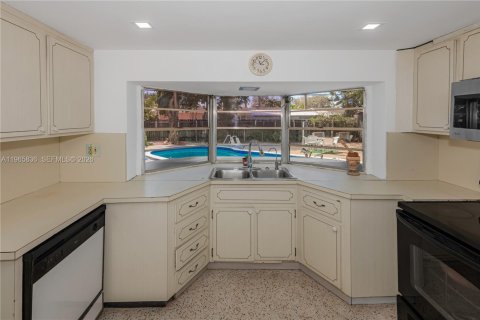 Купить виллу или дом в Майами, Флорида 3 спальни, 159.33м2, № 2034096 - фото 18