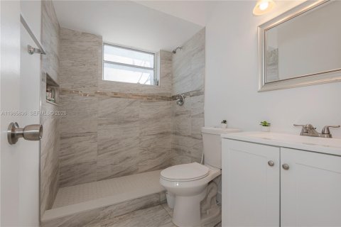 Купить виллу или дом в Майами, Флорида 3 спальни, 159.33м2, № 2034096 - фото 25