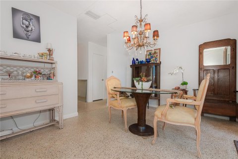 Купить виллу или дом в Майами, Флорида 3 спальни, 159.33м2, № 2034096 - фото 14