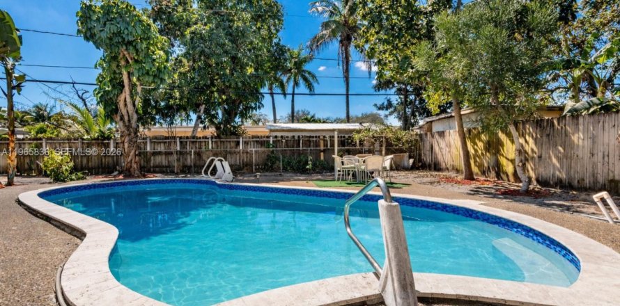 Дом в Майами, Флорида 3 спальни, 159.33м2 № 2034096