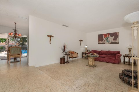 Купить виллу или дом в Майами, Флорида 3 спальни, 159.33м2, № 2034096 - фото 8