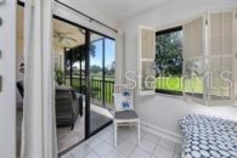 Condo in Saint Petersburg, Florida, 2 bedrooms  № 1917494 - photo 8