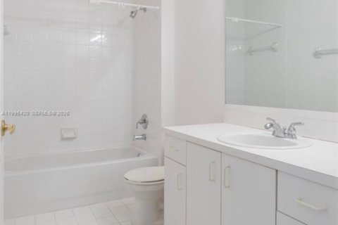 Купить таунхаус в Санрайз, Флорида 2 спальни, 134.89м2, № 2058926 - фото 13