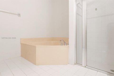 Купить таунхаус в Санрайз, Флорида 2 спальни, 134.89м2, № 2058926 - фото 24