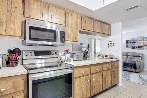 Condo in South Daytona, Florida, 2 bedrooms  № 1658762 - photo 20