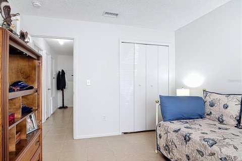 Condo in South Daytona, Florida, 2 bedrooms  № 1658762 - photo 17