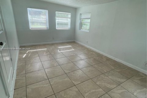 Casa en venta en St. Lucie, Florida, 2 dormitorios, 89.74 m2 № 1321254 - foto 19