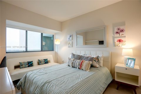 Condo in Miami, Florida, 2 bedrooms  № 2069608 - photo 8
