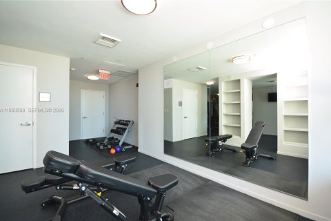 Copropriété à vendre à Miami, Floride: 2 chambres, 125.42 m2 № 2055815 - photo 17