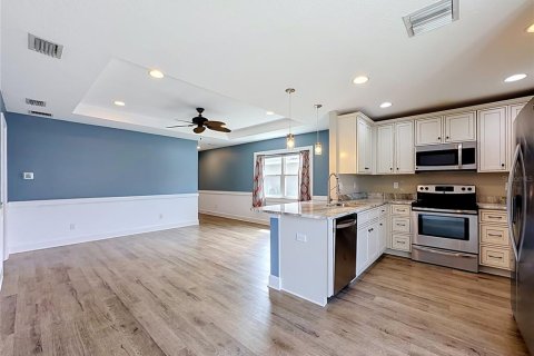 Villa ou maison à vendre à Bradenton, Floride: 2 chambres, 96.8 m2 № 2425353 - photo 13