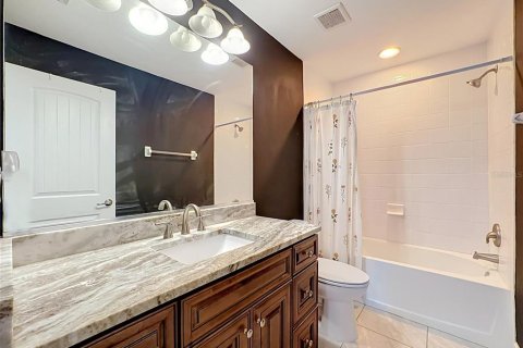 Villa ou maison à vendre à Bradenton, Floride: 2 chambres, 96.8 m2 № 2425353 - photo 25
