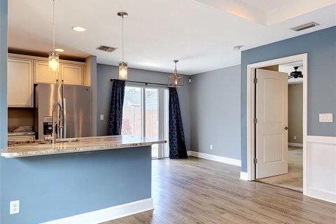 Villa ou maison à vendre à Bradenton, Floride: 2 chambres, 96.8 m2 № 2425353 - photo 7
