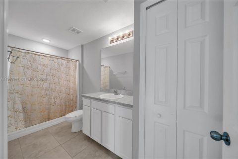 Villa ou maison à vendre à Lehigh Acres, Floride: 3 chambres, 129.97 m2 № 2020265 - photo 21