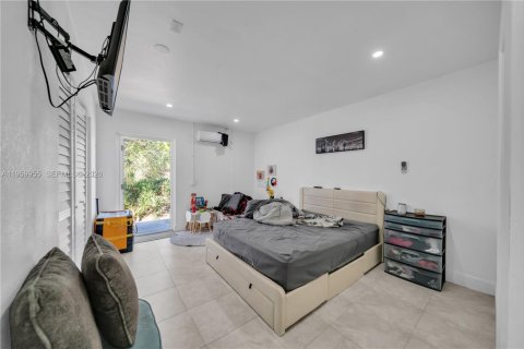 Villa ou maison à vendre à Lehigh Acres, Floride: 3 chambres, 129.97 m2 № 2020265 - photo 18