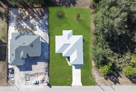 Villa ou maison à vendre à Lehigh Acres, Floride: 3 chambres, 129.97 m2 № 2020265 - photo 29