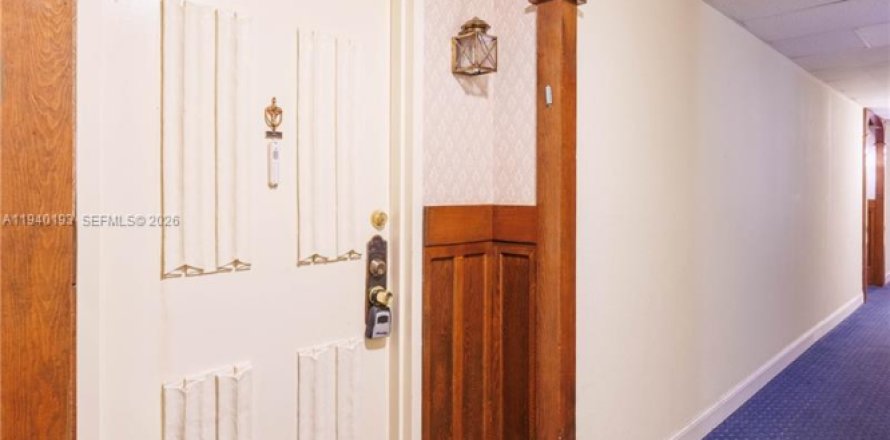 Condo à Lauderhill, Floride, 1 chambre  № 1997962