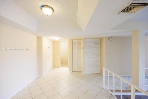 Copropriété à louer à Lauderhill, Floride: 1 chambre, 74.32 m2 № 1997962 - photo 3