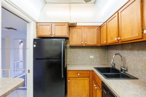 Copropriété à louer à Lauderhill, Floride: 1 chambre, 74.32 m2 № 1997962 - photo 6