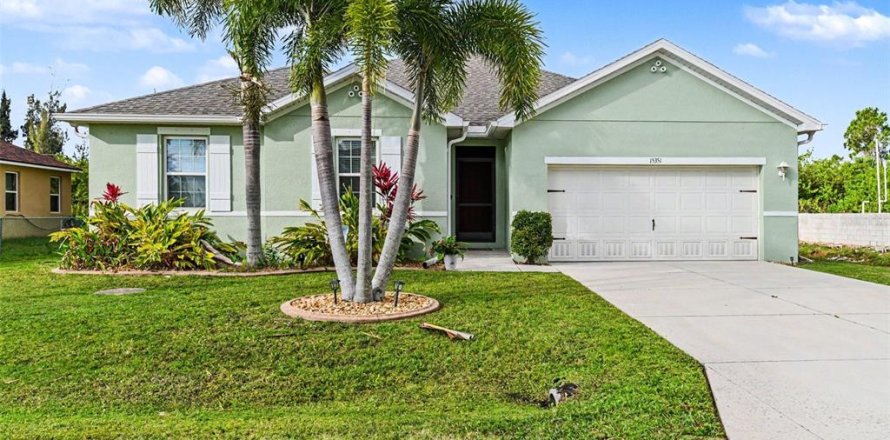 Casa en Port Charlotte, Florida 3 dormitorios, 195.19 m2 № 2133016