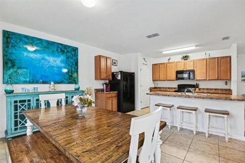 Casa en venta en Port Charlotte, Florida, 3 dormitorios, 195.19 m2 № 2133016 - foto 6