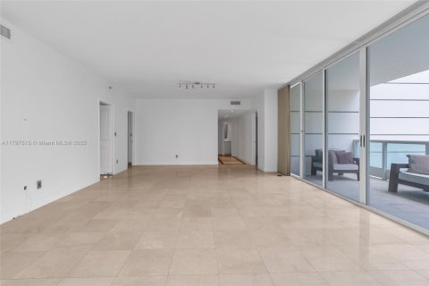 Copropriété à vendre à Miami, Floride: 2 chambres, 139.35 m2 № 1715530 - photo 6