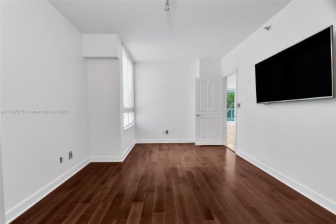 Copropriété à vendre à Miami, Floride: 2 chambres, 139.35 m2 № 1715530 - photo 18