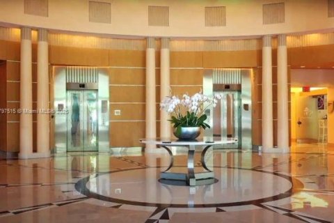 Copropriété à vendre à Miami, Floride: 2 chambres, 139.35 m2 № 1715530 - photo 28