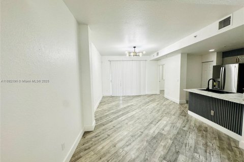Condo in Riviera Beach, Florida, 2 bedrooms  № 1811957 - photo 9