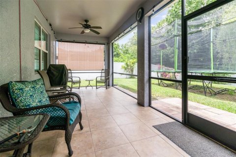 House in Oviedo, Florida 4 bedrooms, 227.42 sq.m. № 1787974 - photo 30