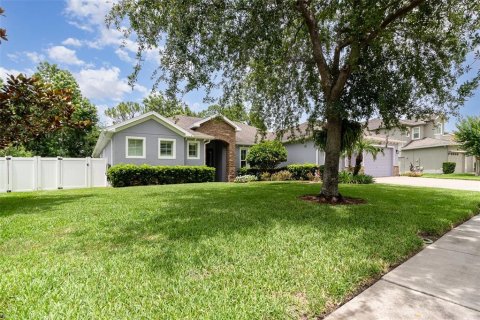 House in Oviedo, Florida 4 bedrooms, 227.42 sq.m. № 1787974 - photo 2