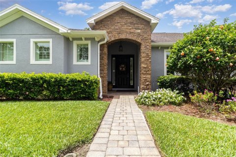 House in Oviedo, Florida 4 bedrooms, 227.42 sq.m. № 1787974 - photo 4