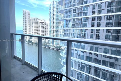 Condo in Miami, Florida, 2 bedrooms  № 1852292 - photo 8