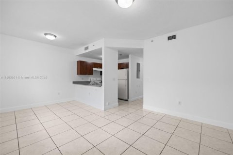 Appartement à louer à Hialeah, Floride: 2 chambres, 74.32 m2 № 1891760 - photo 7