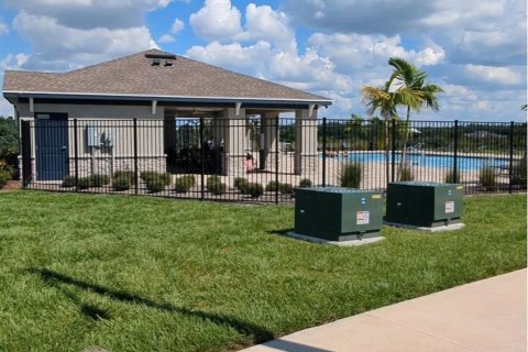 House in Winter Haven, Florida 3 bedrooms, 132.76 sq.m. № 1908120 - photo 18