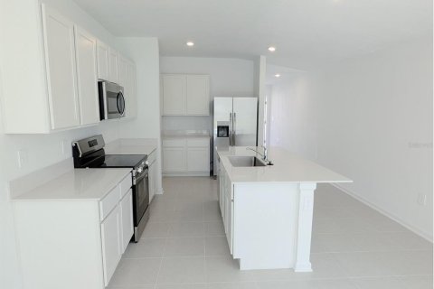 House in Winter Haven, Florida 3 bedrooms, 132.76 sq.m. № 1908120 - photo 7