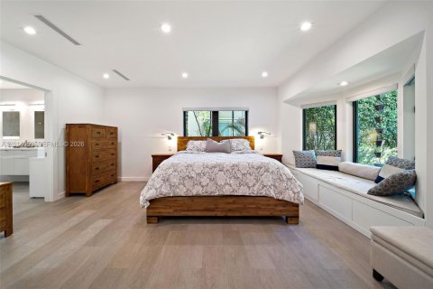Casa en alquiler en Coral Gables, Florida, 5 dormitorios, 321.81 m2 № 2076149 - foto 12