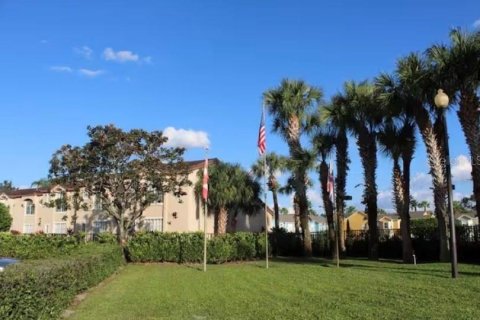 Touwnhouse à vendre à Kissimmee, Floride: 2 chambres, 94.02 m2 № 2334131 - photo 14