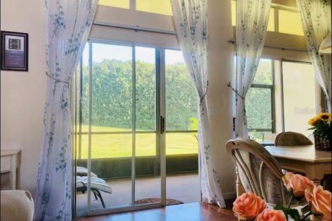 Touwnhouse à vendre à Kissimmee, Floride: 2 chambres, 94.02 m2 № 2334131 - photo 2